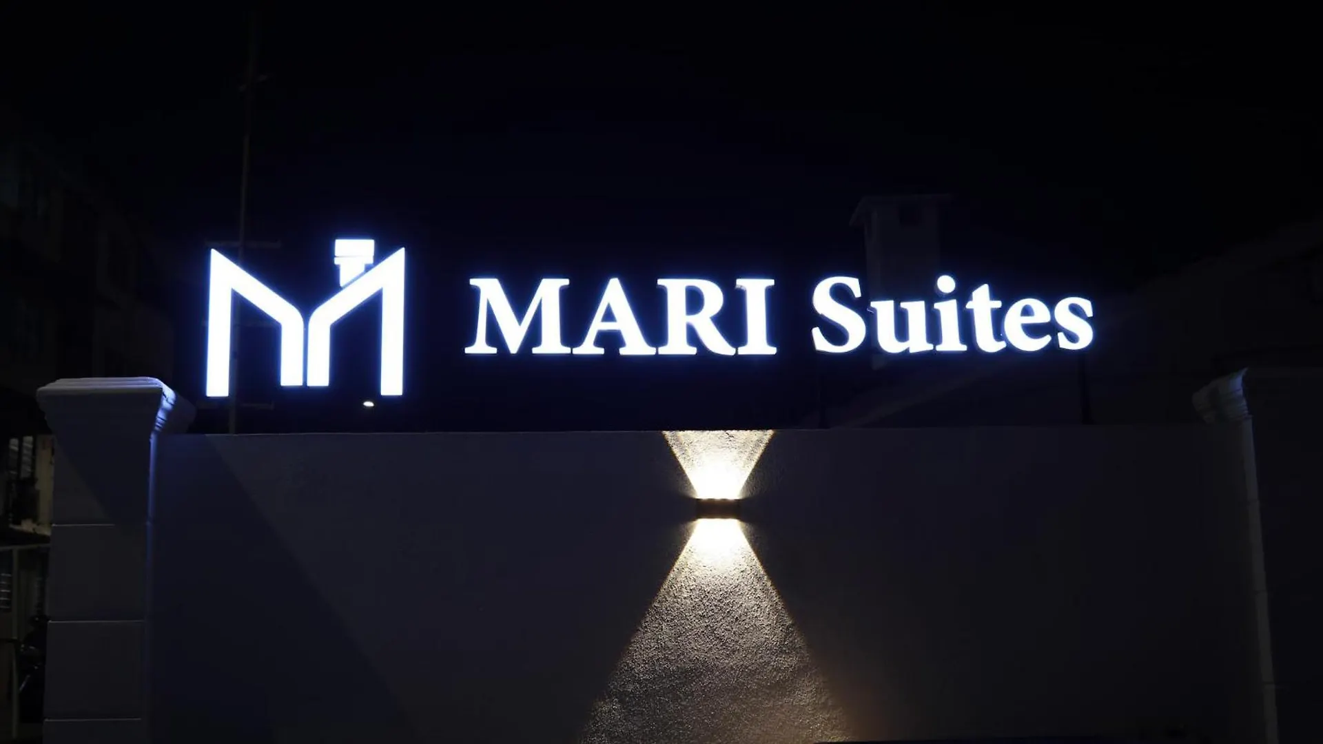 Mari Suites contacts